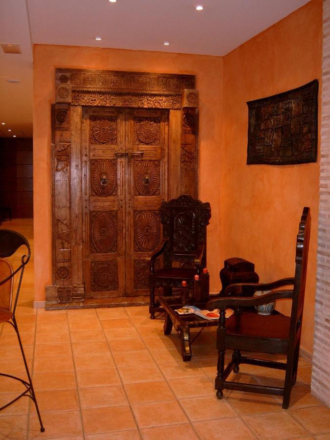 L'Agora Hotel 보캐어렌트 외부 사진